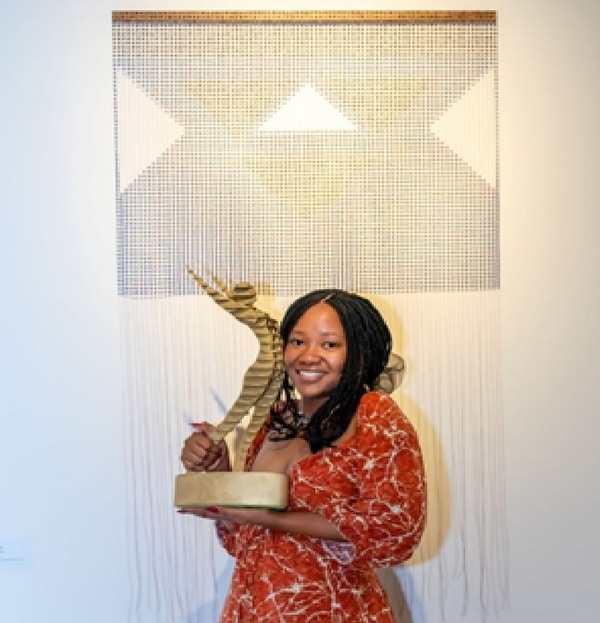 Bonolo Kavula is awarded the 2022 Norval Sovereign African Art Prize